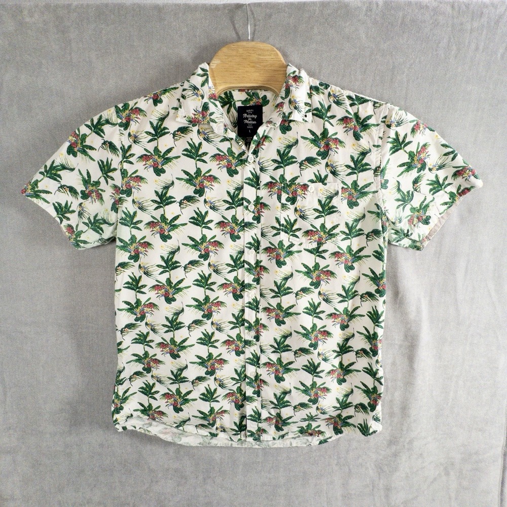 Artistry In Motion Shirt Men's Size large Floral Hawaiian button short sleeve